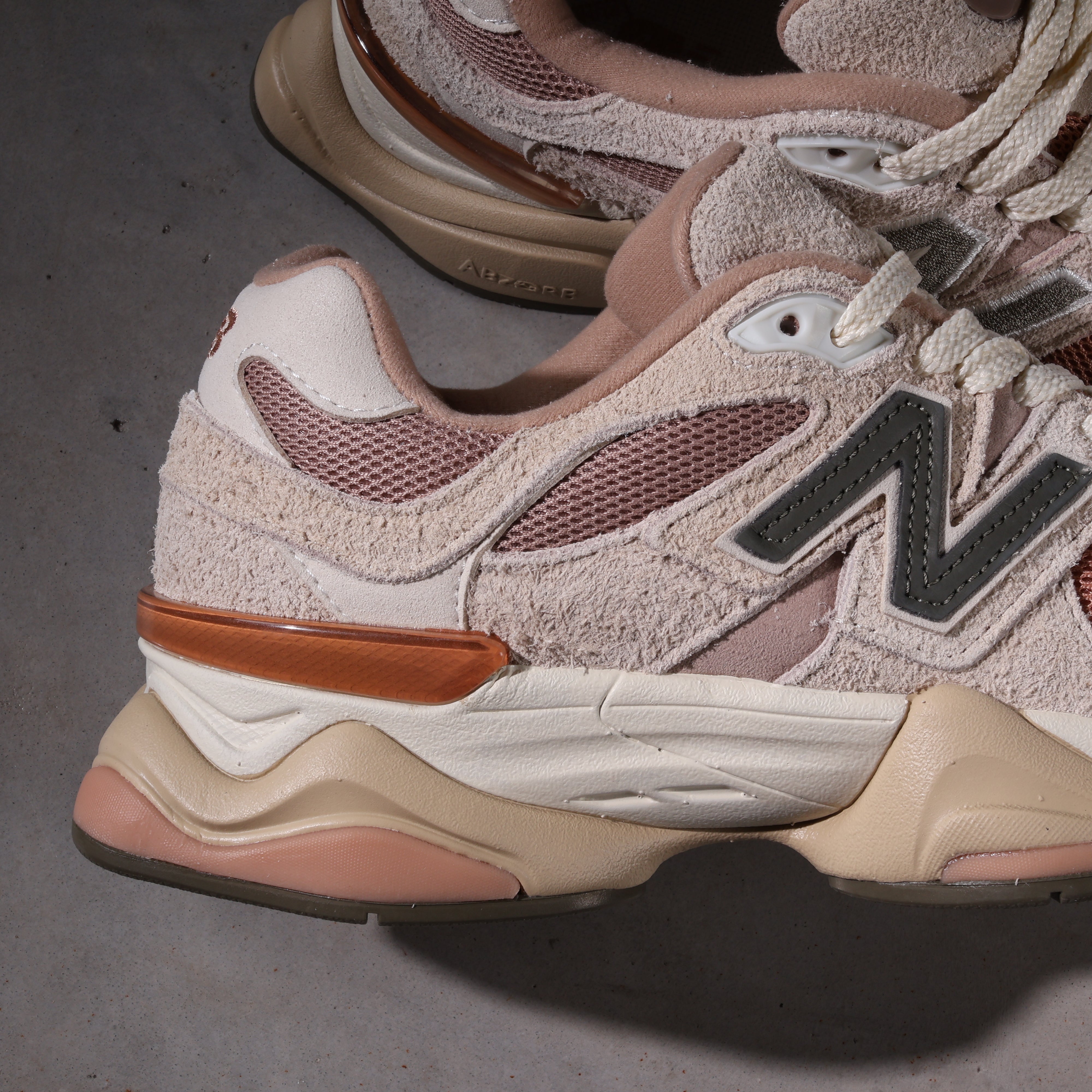 New Balance 9060 Flat Taupe/Light Sparrow