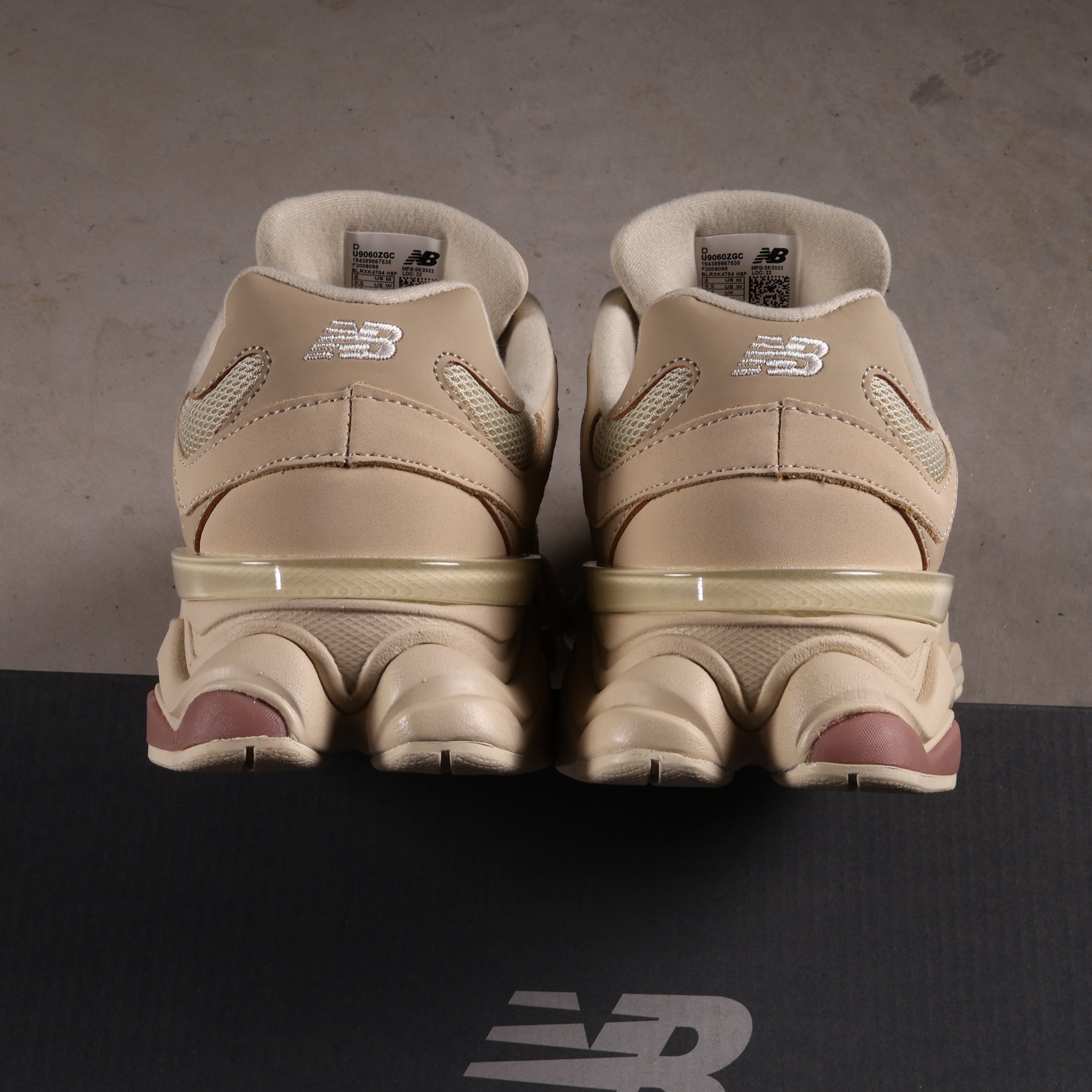 New Balance 9060 Bone Sparrow