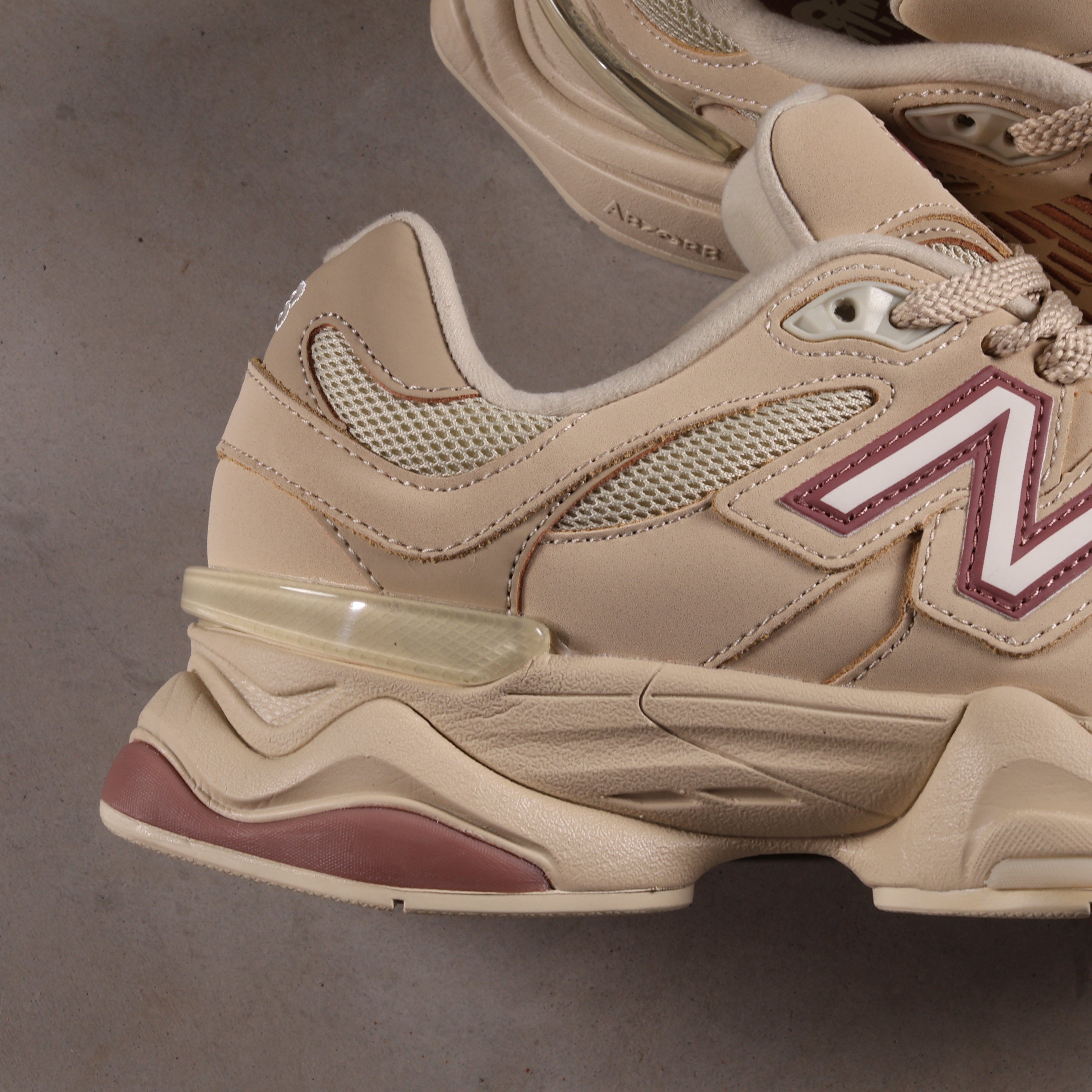 New Balance 9060 Bone Sparrow