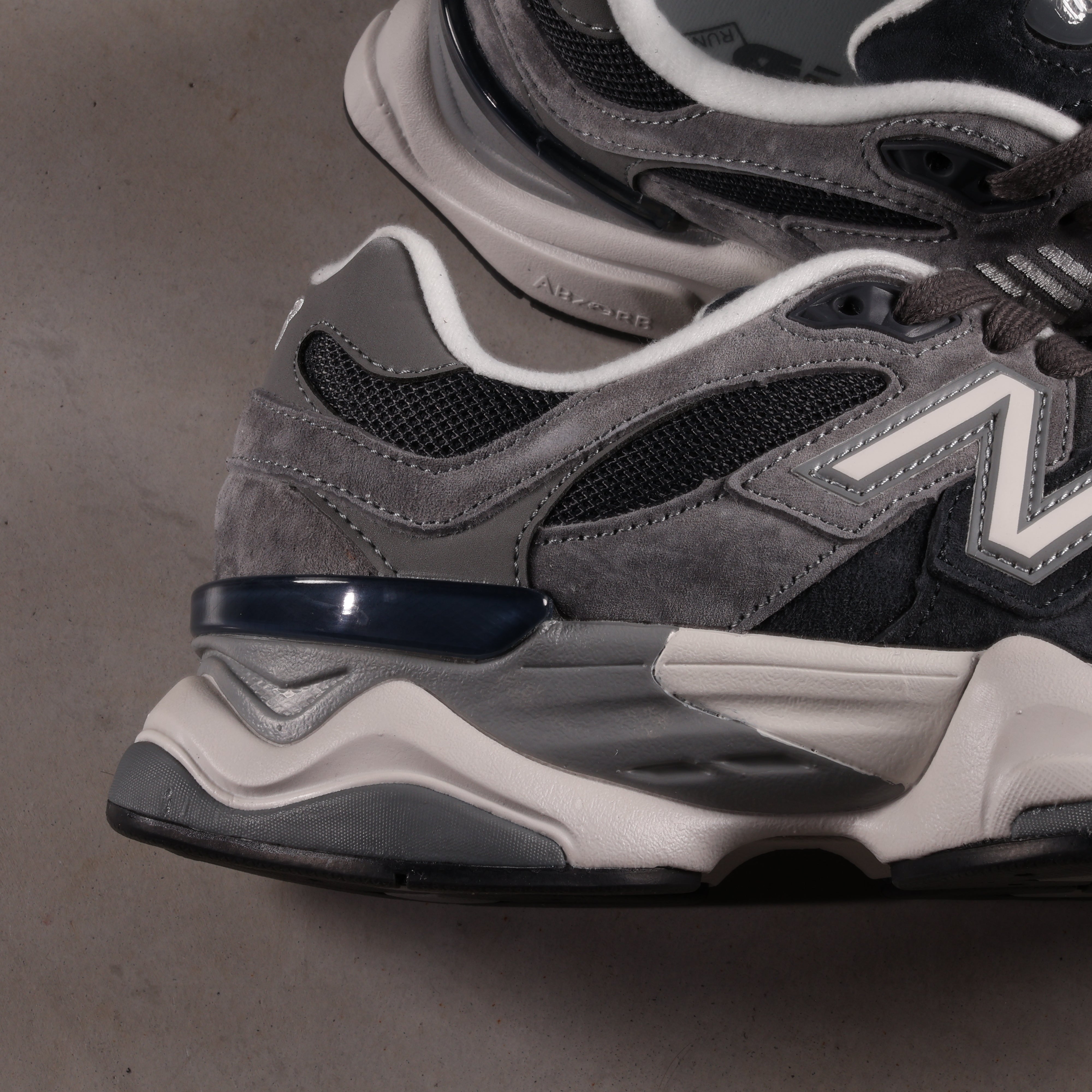 New Balance 9060 Phantom Castlerock