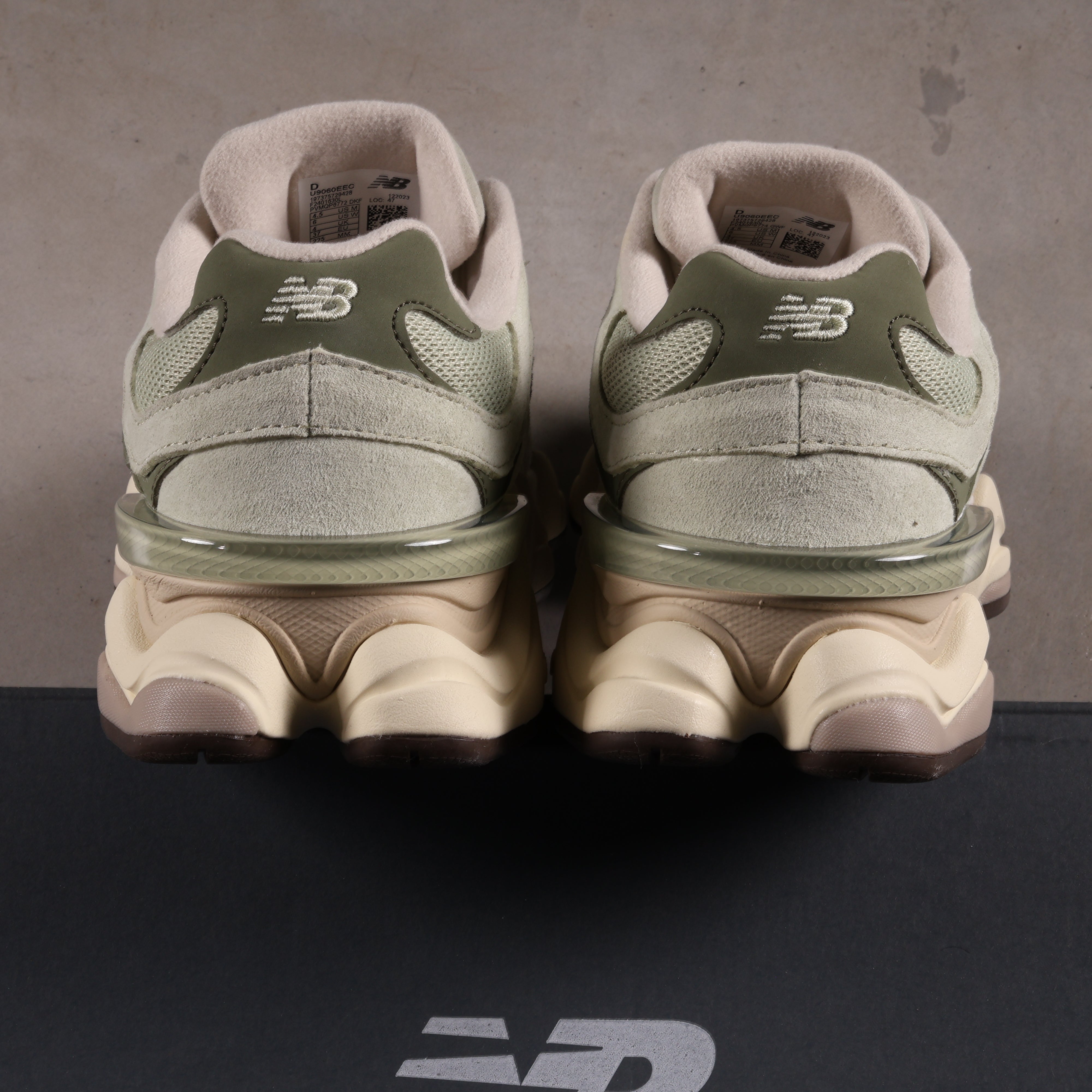 New Balance 9060 Olivine
