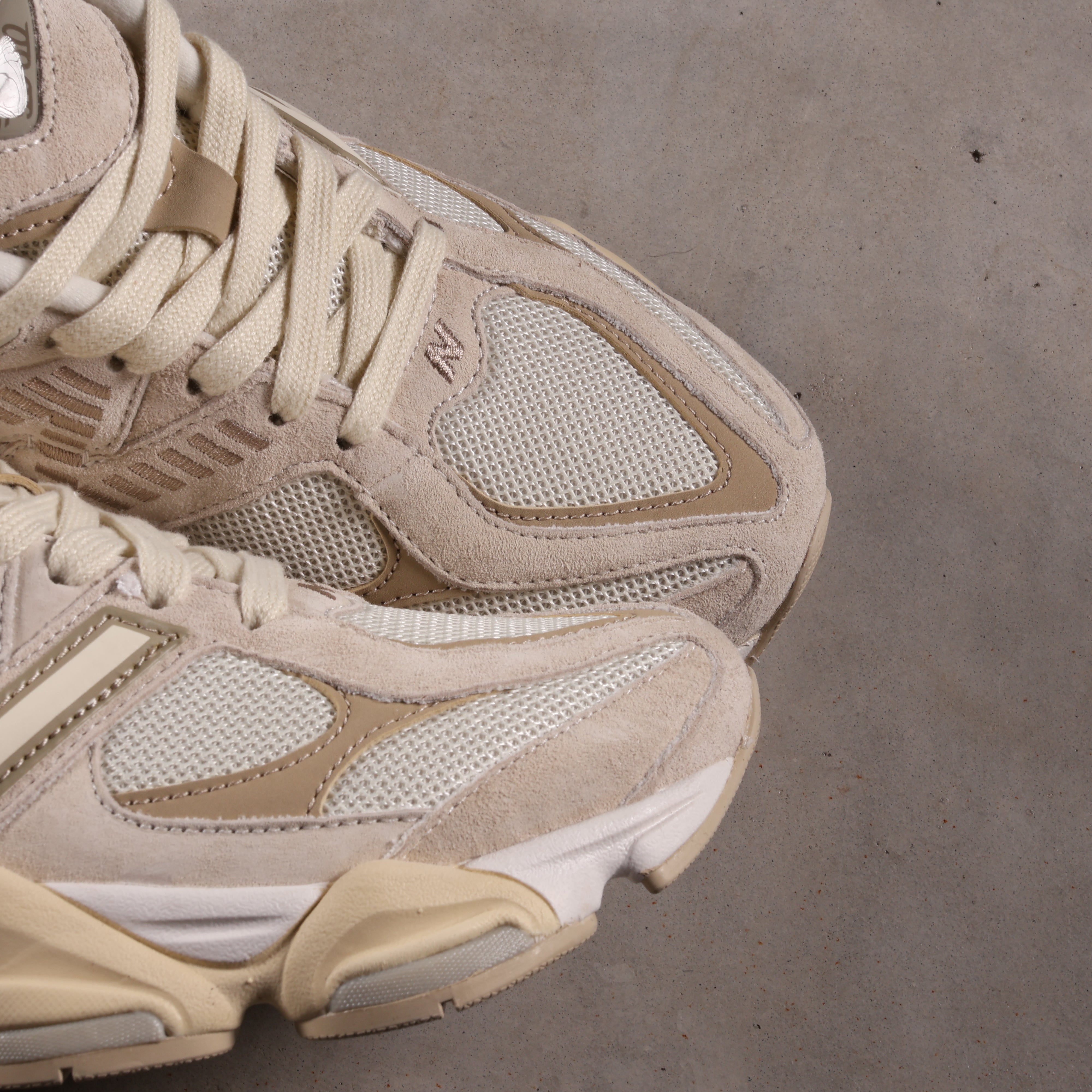 New Balance 9060 Sea Salt Brown