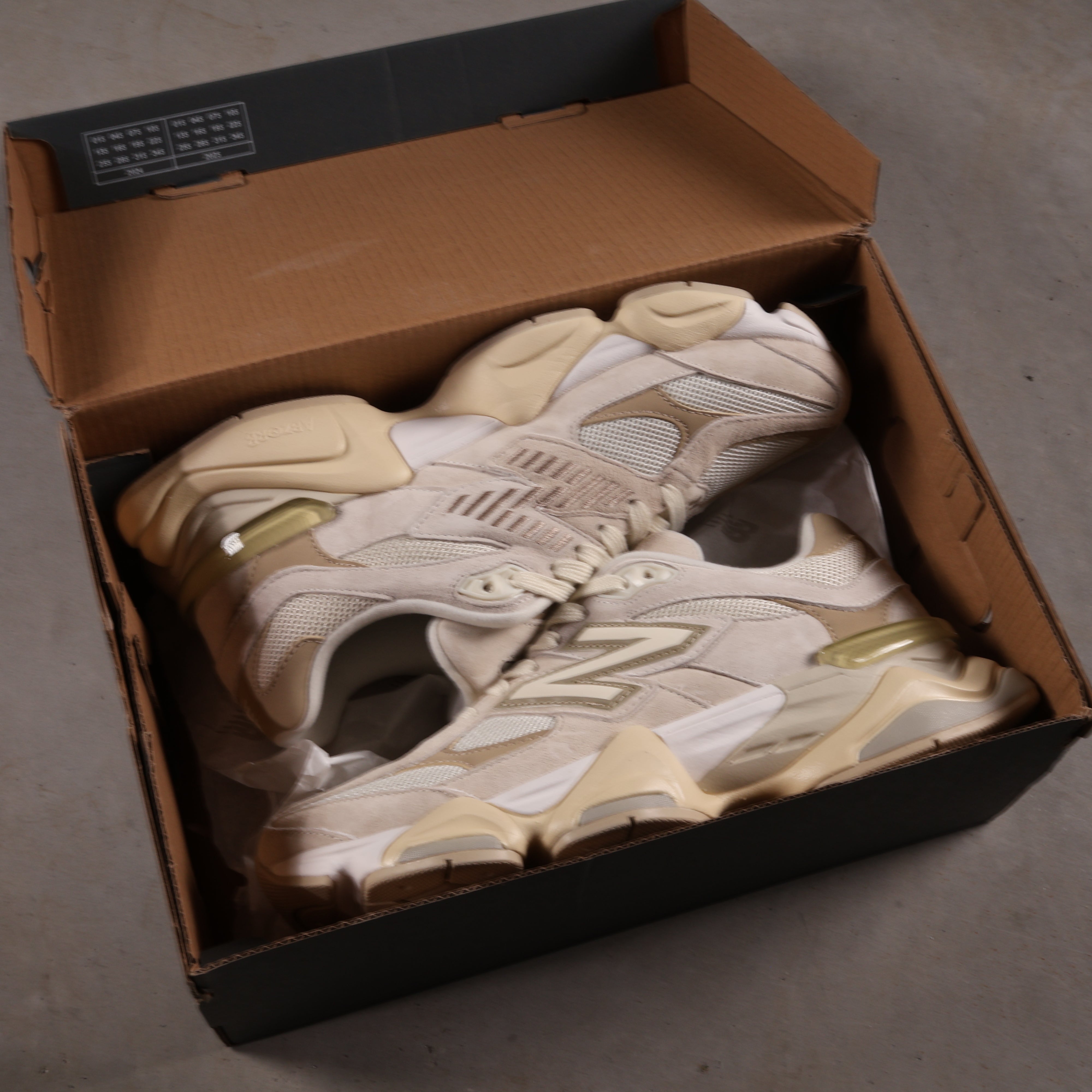 New Balance 9060 Sea Salt Brown