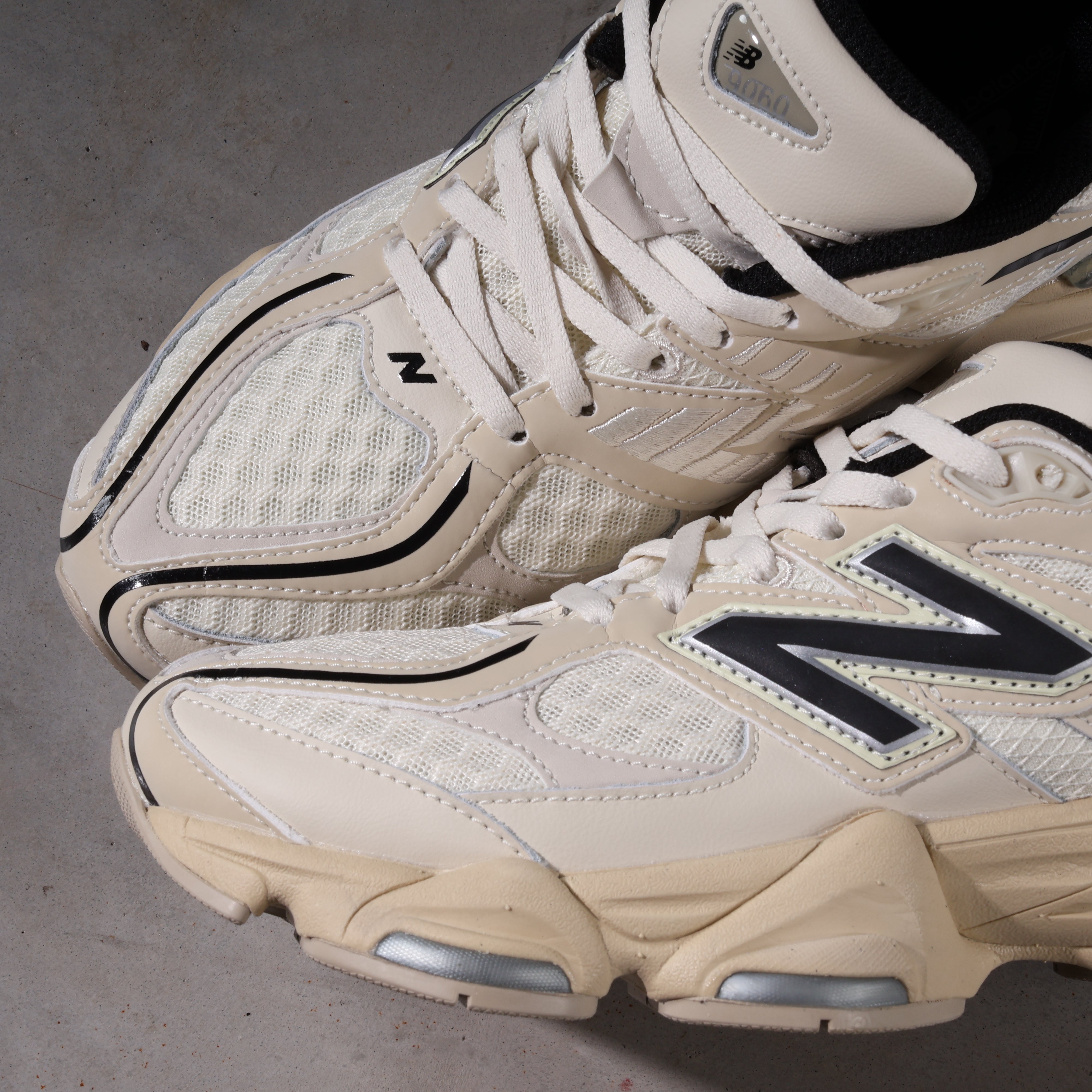 New Balance 9060 Turtledove Black Silver Metallic