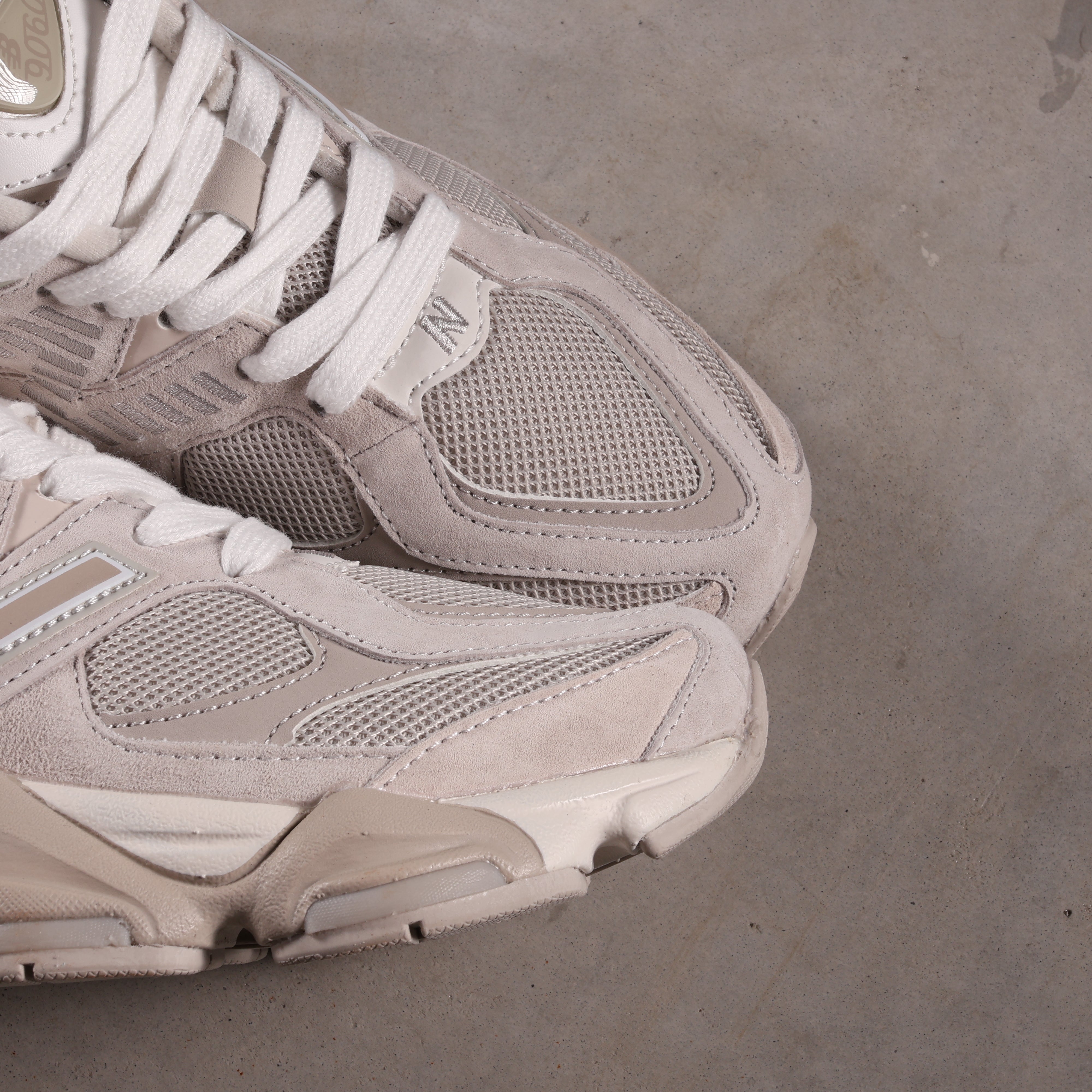 New Balance 9060 Grey Moonbeam