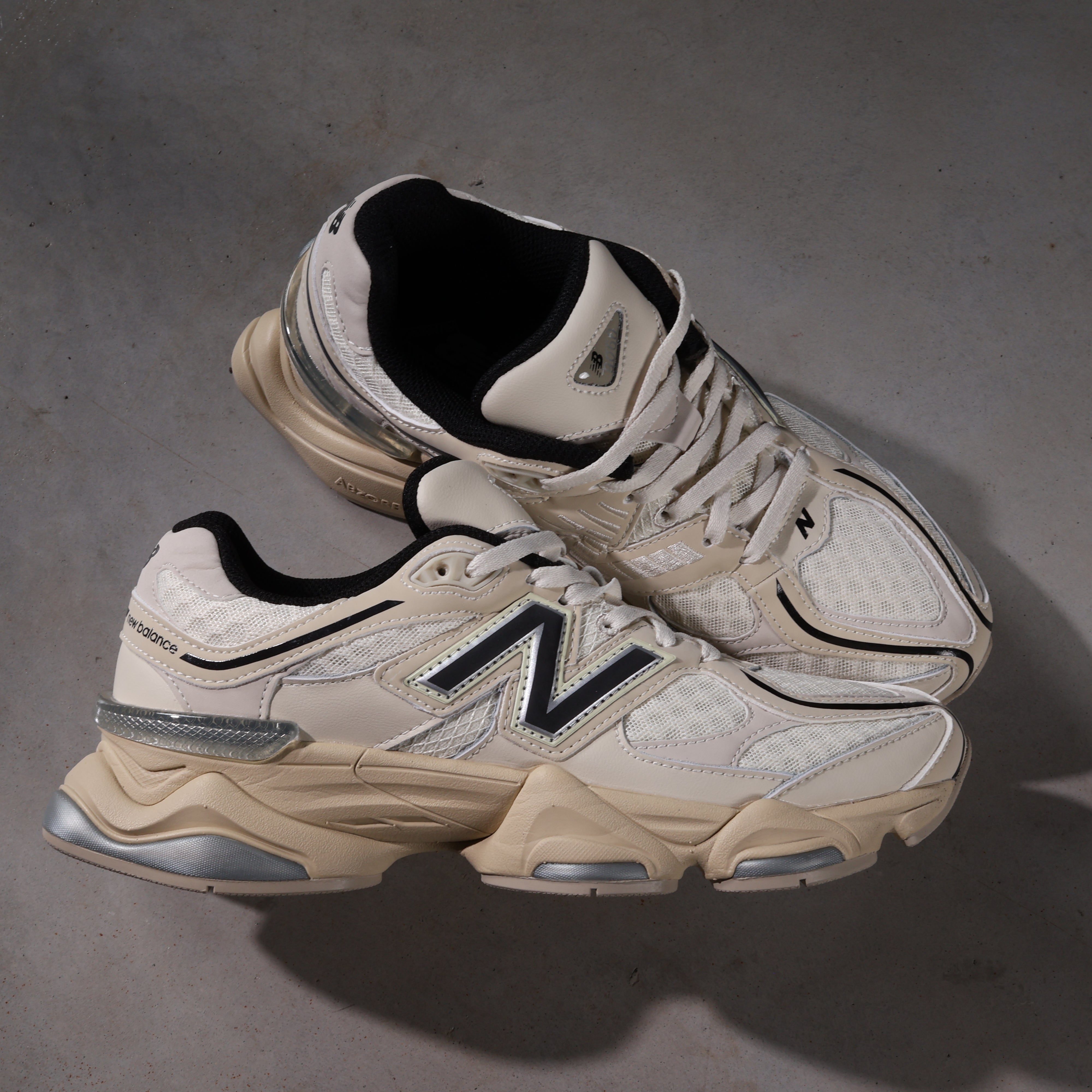 New Balance 9060 Turtledove Black Silver Metallic