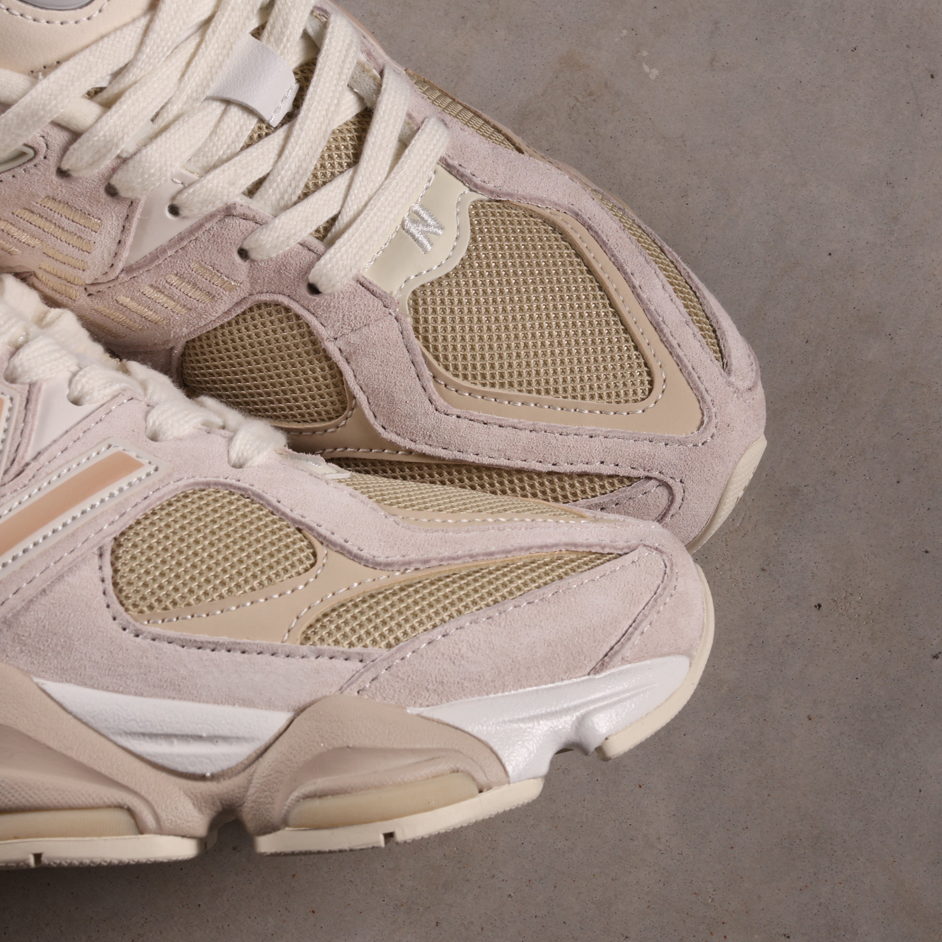New Balance 9060 Beige
