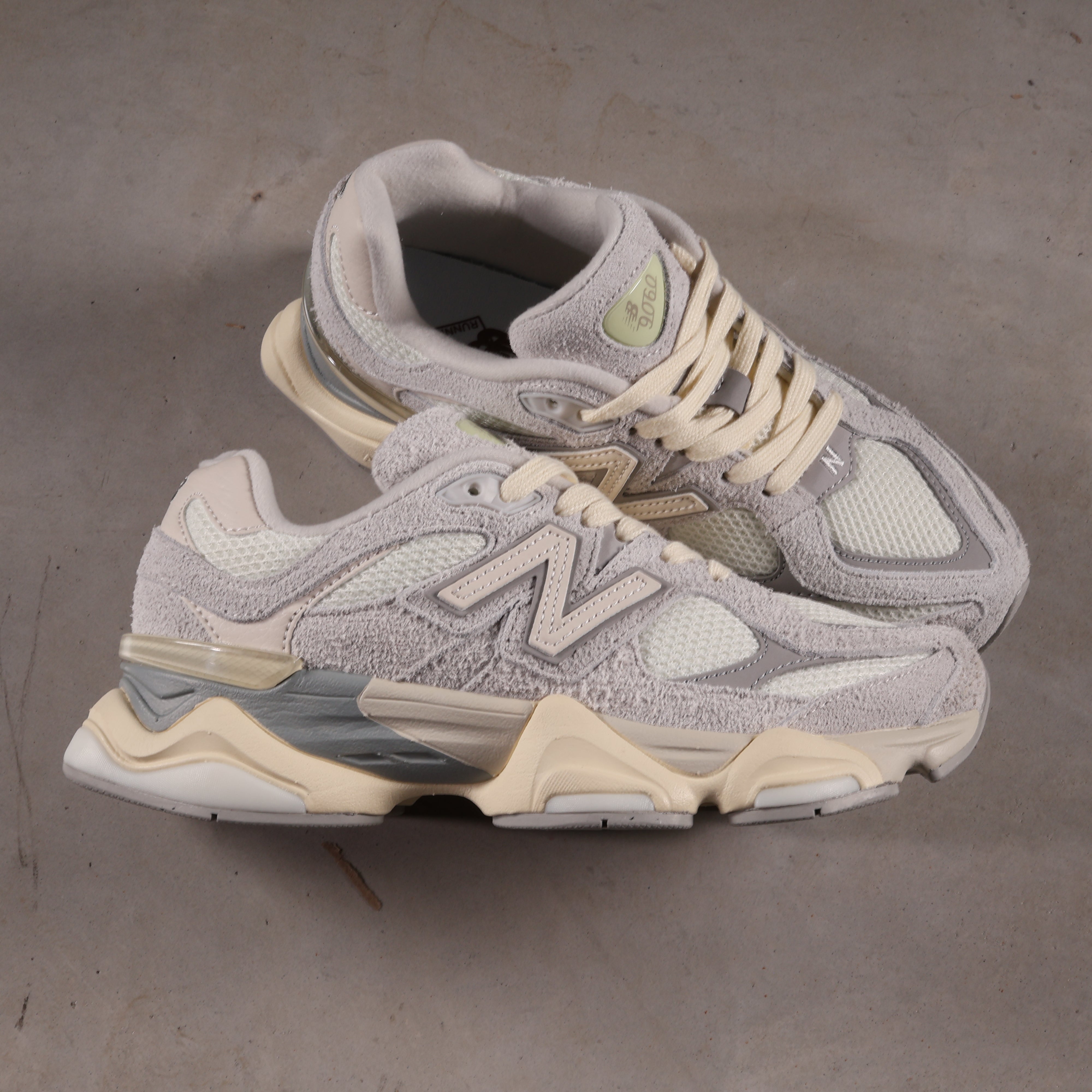 New Balance 9060 Quartz Grey