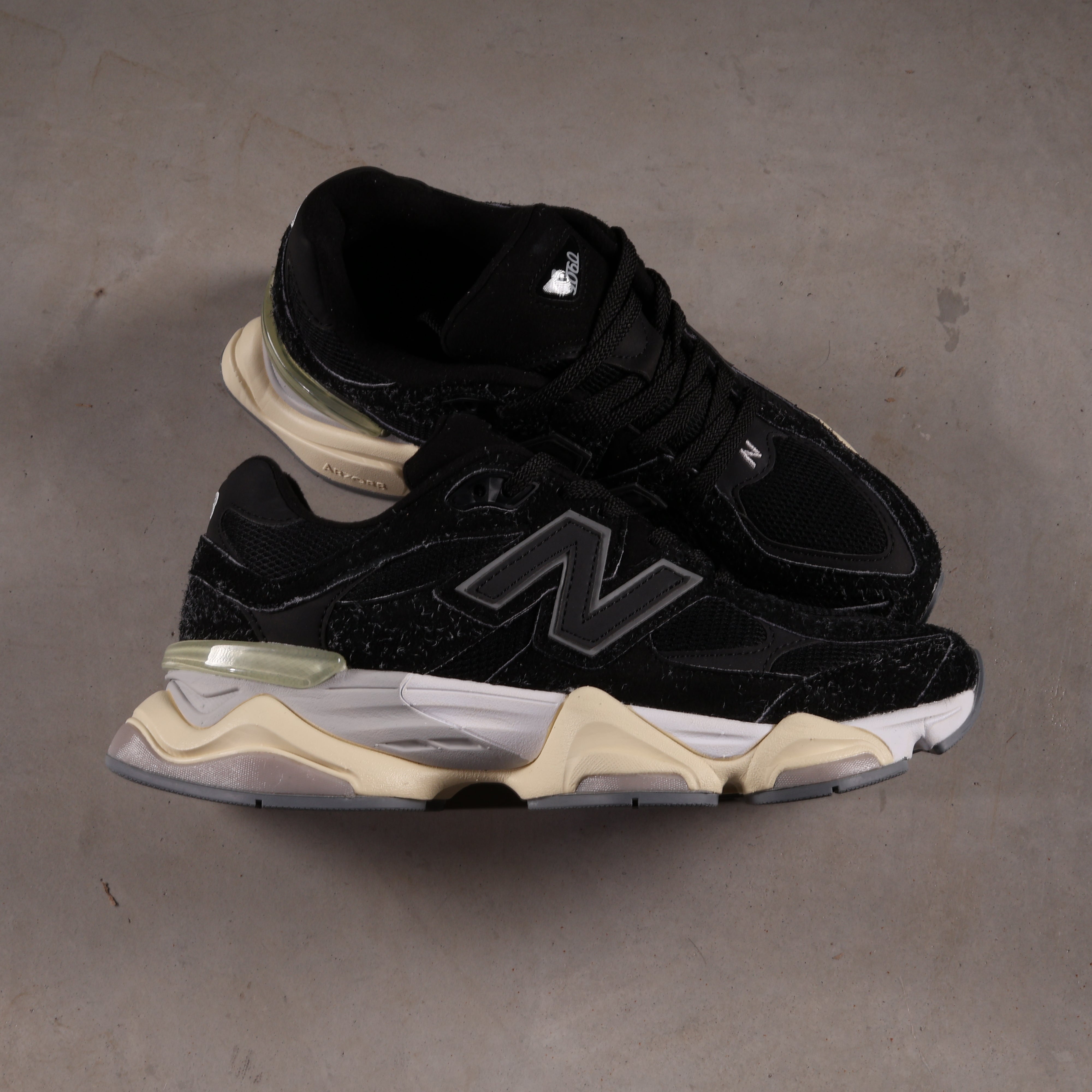 New Balance 9060 Sea Salt Black