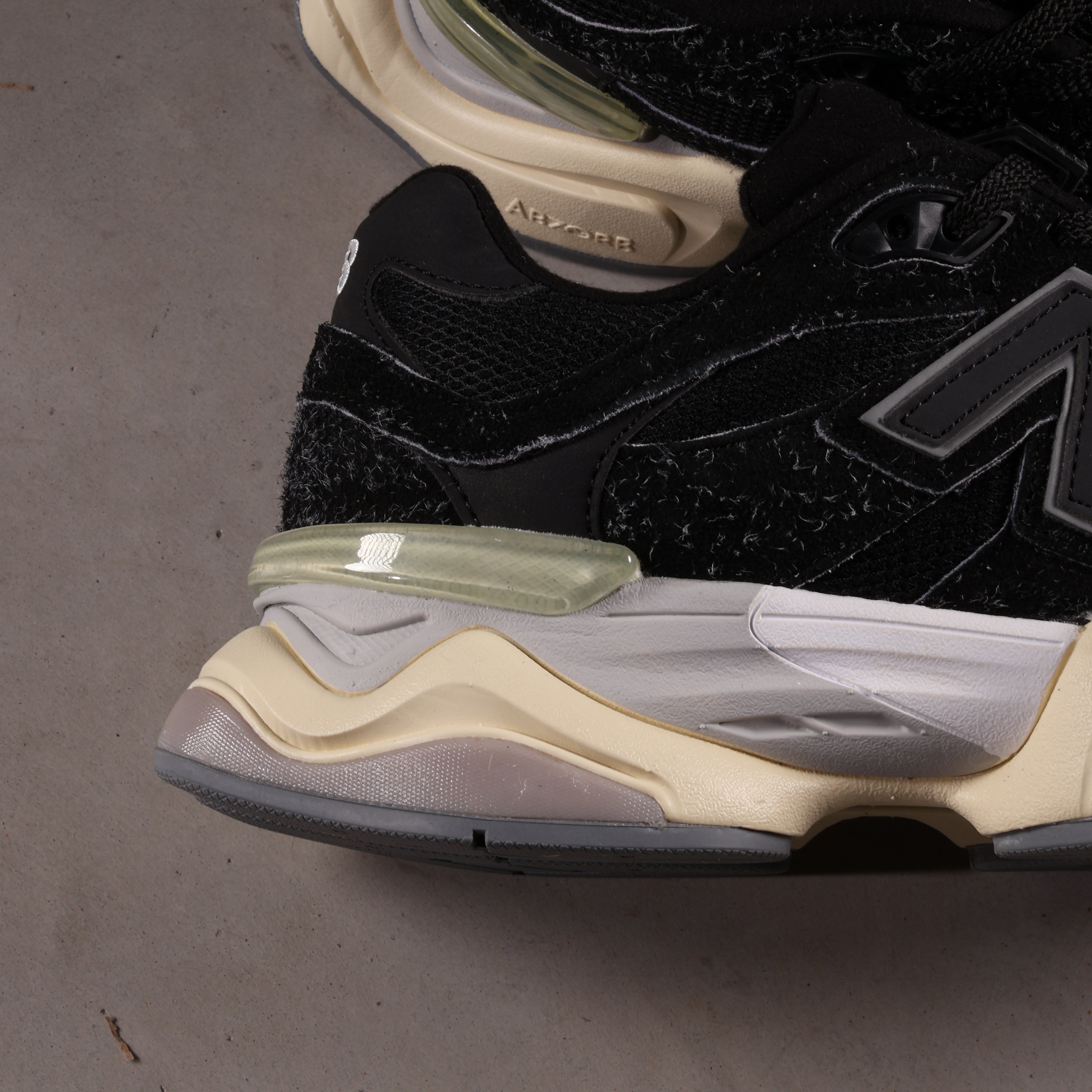 New Balance 9060 Sea Salt Black