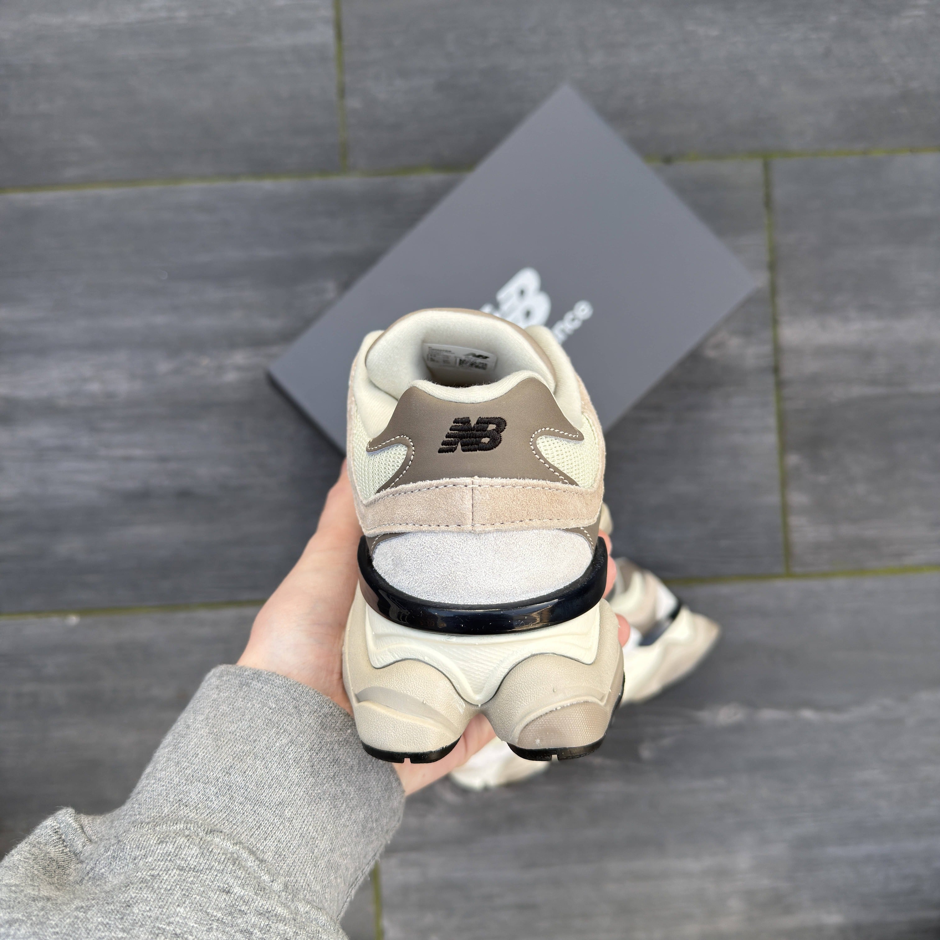 New Balance 9060 Beige Cream