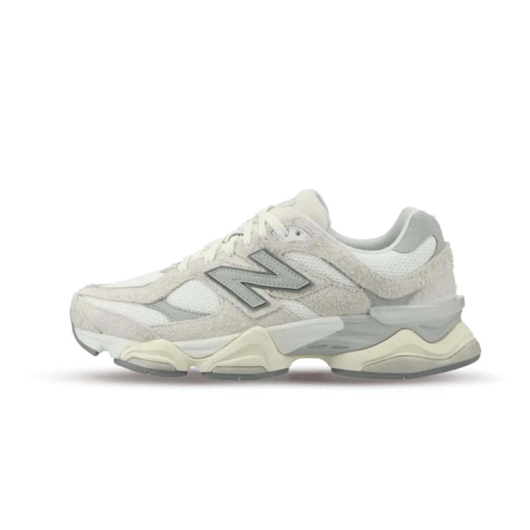 New Balance 9060 Moonbeam Sea Salt