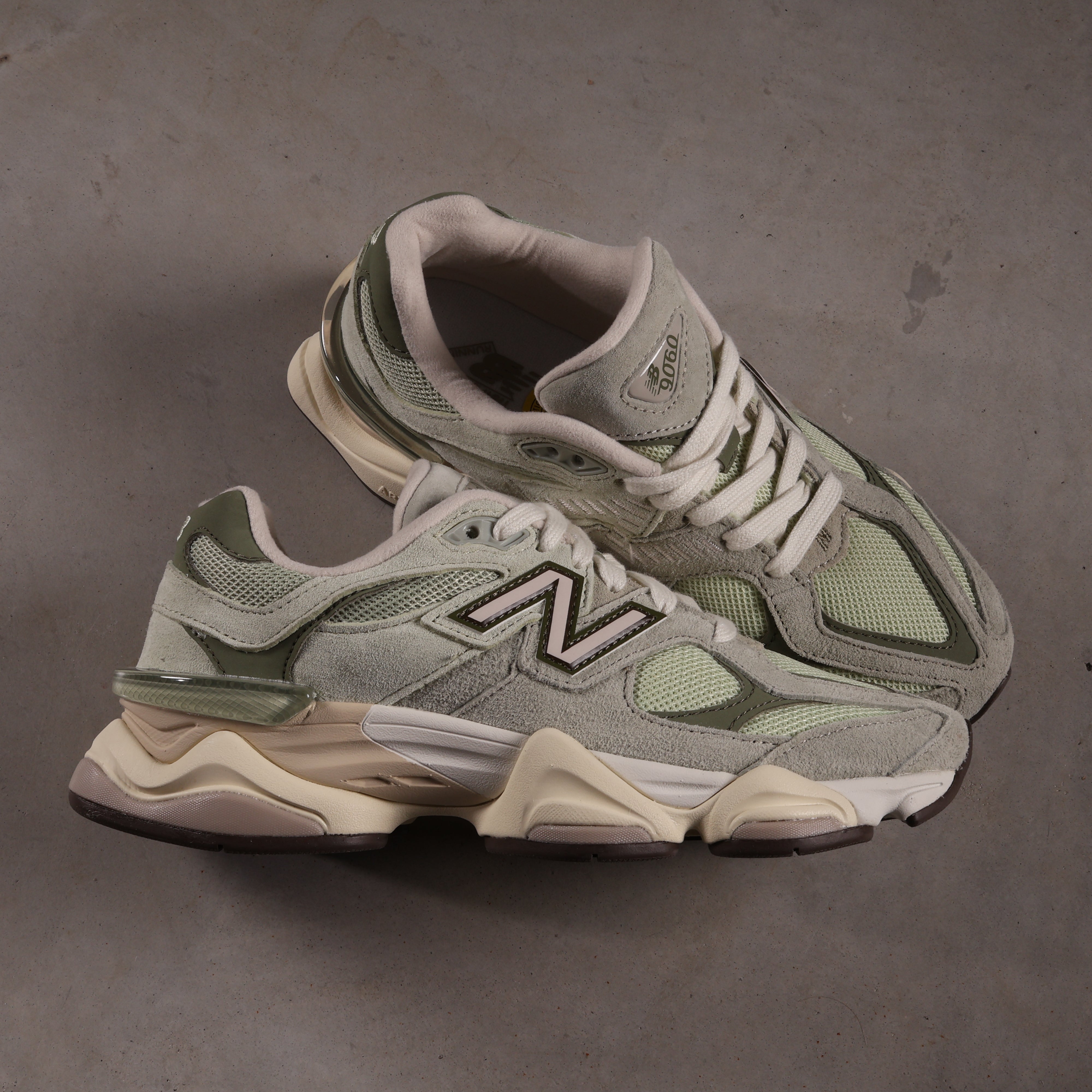 New Balance 9060 Olivine