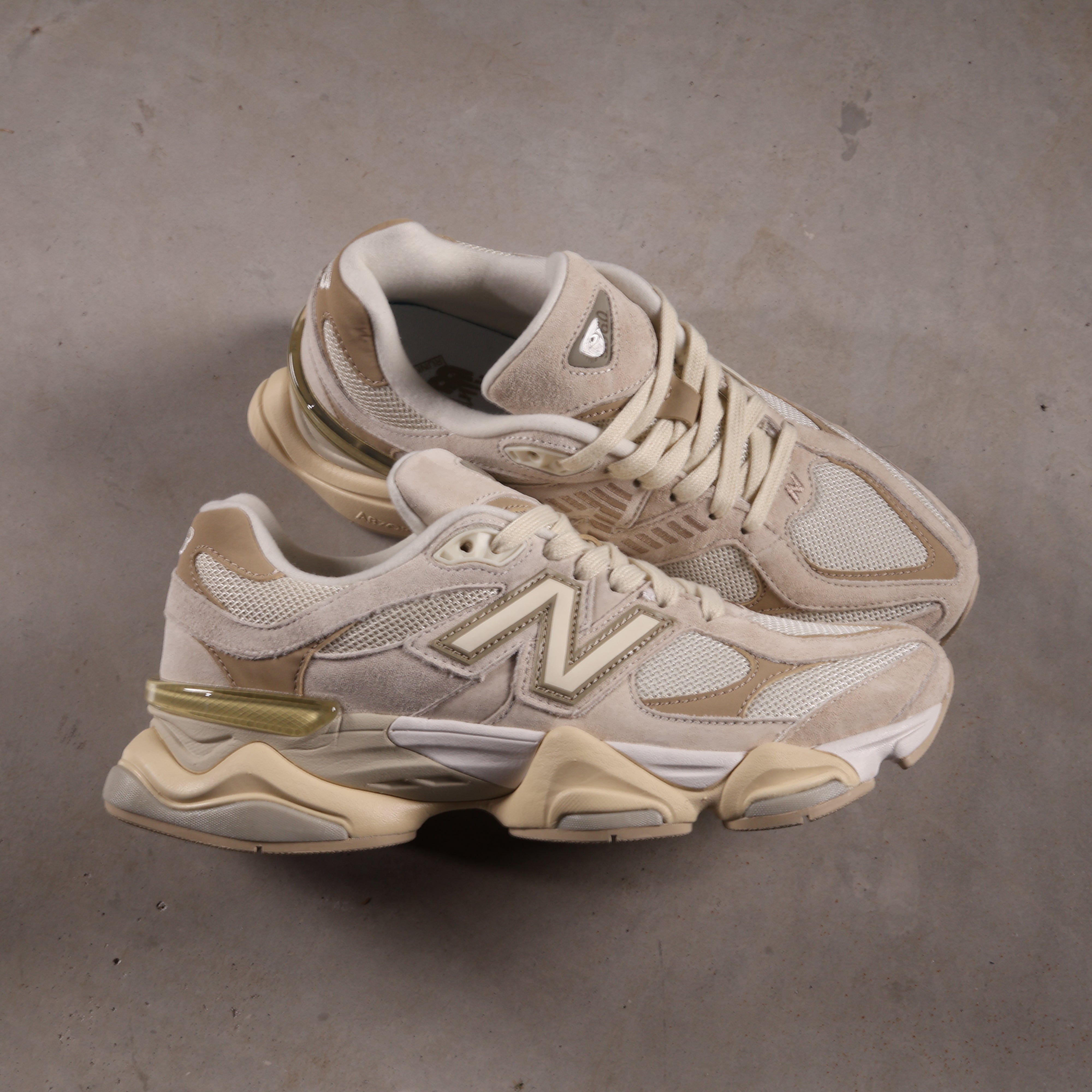 New Balance 9060 Sea Salt Brown