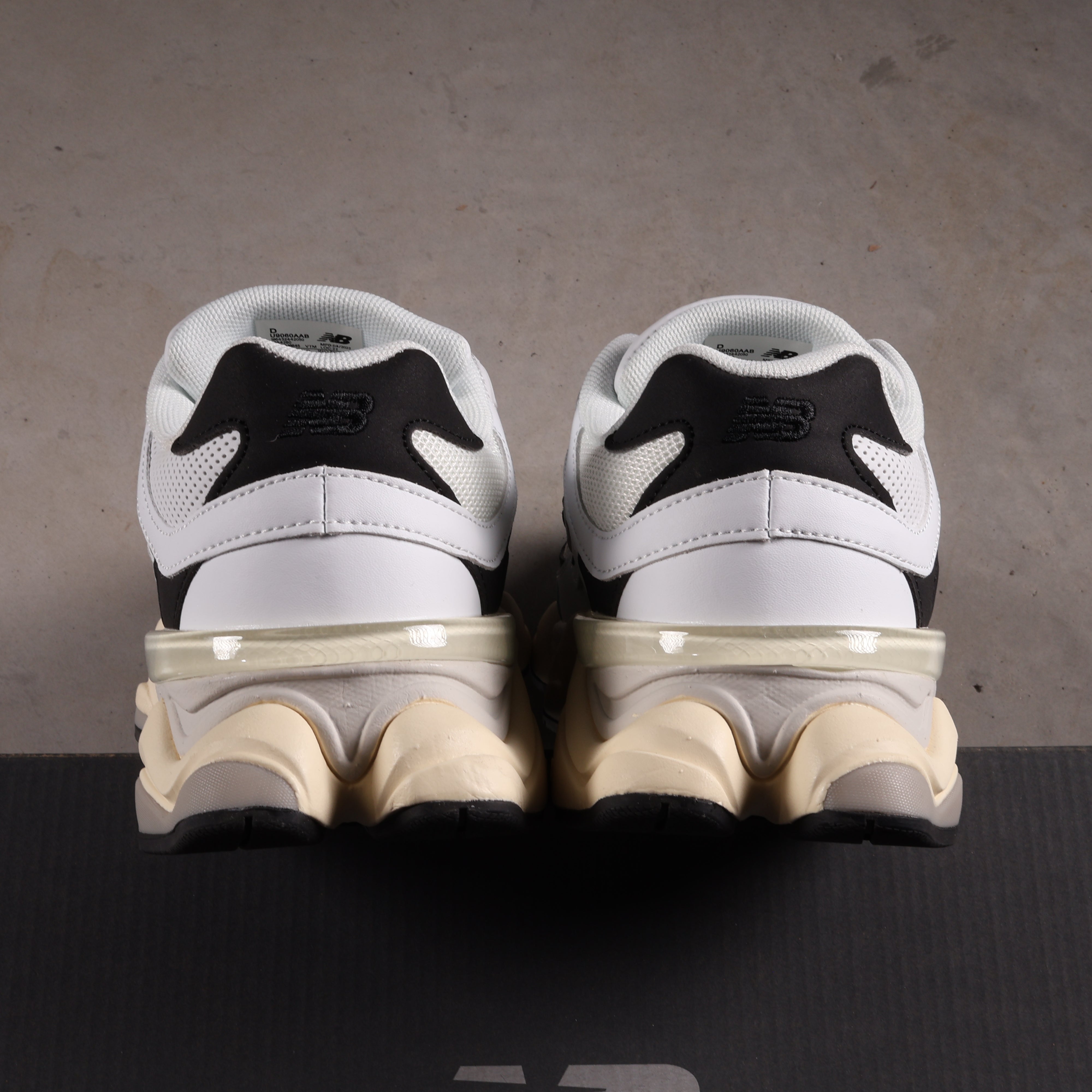 New Balance 9060 White Black