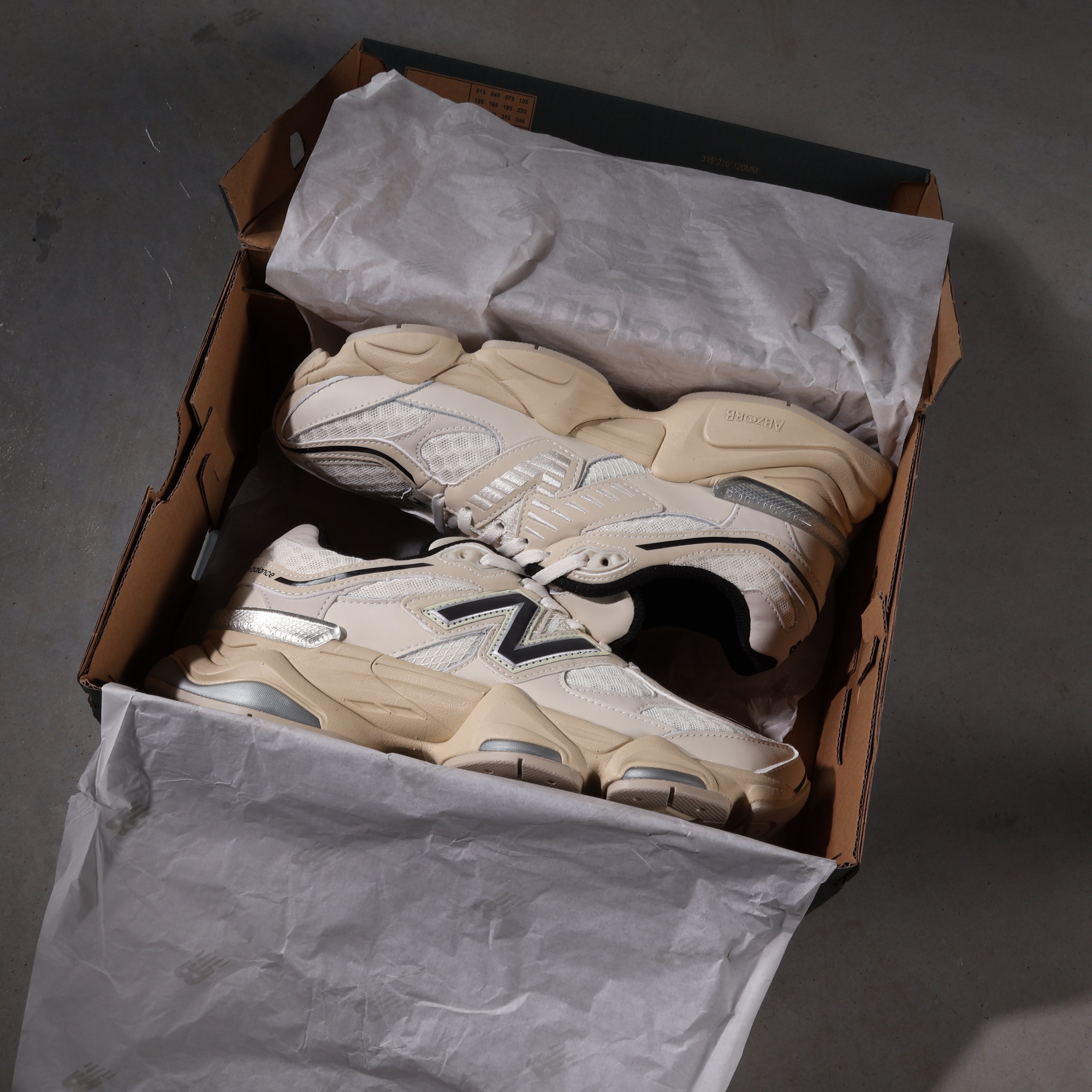 New Balance 9060 Turtledove Black Silver Metallic