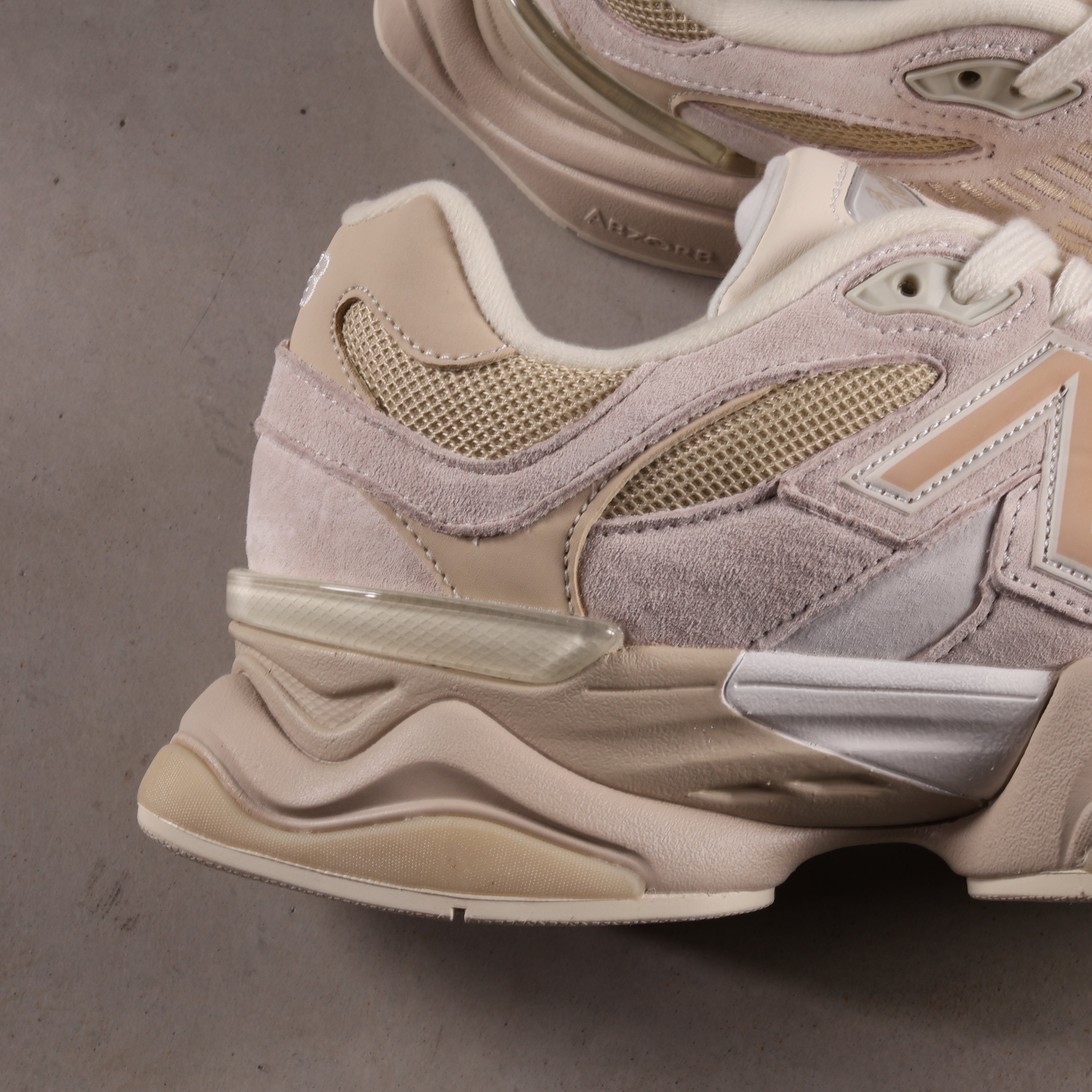 New Balance 9060 Beige