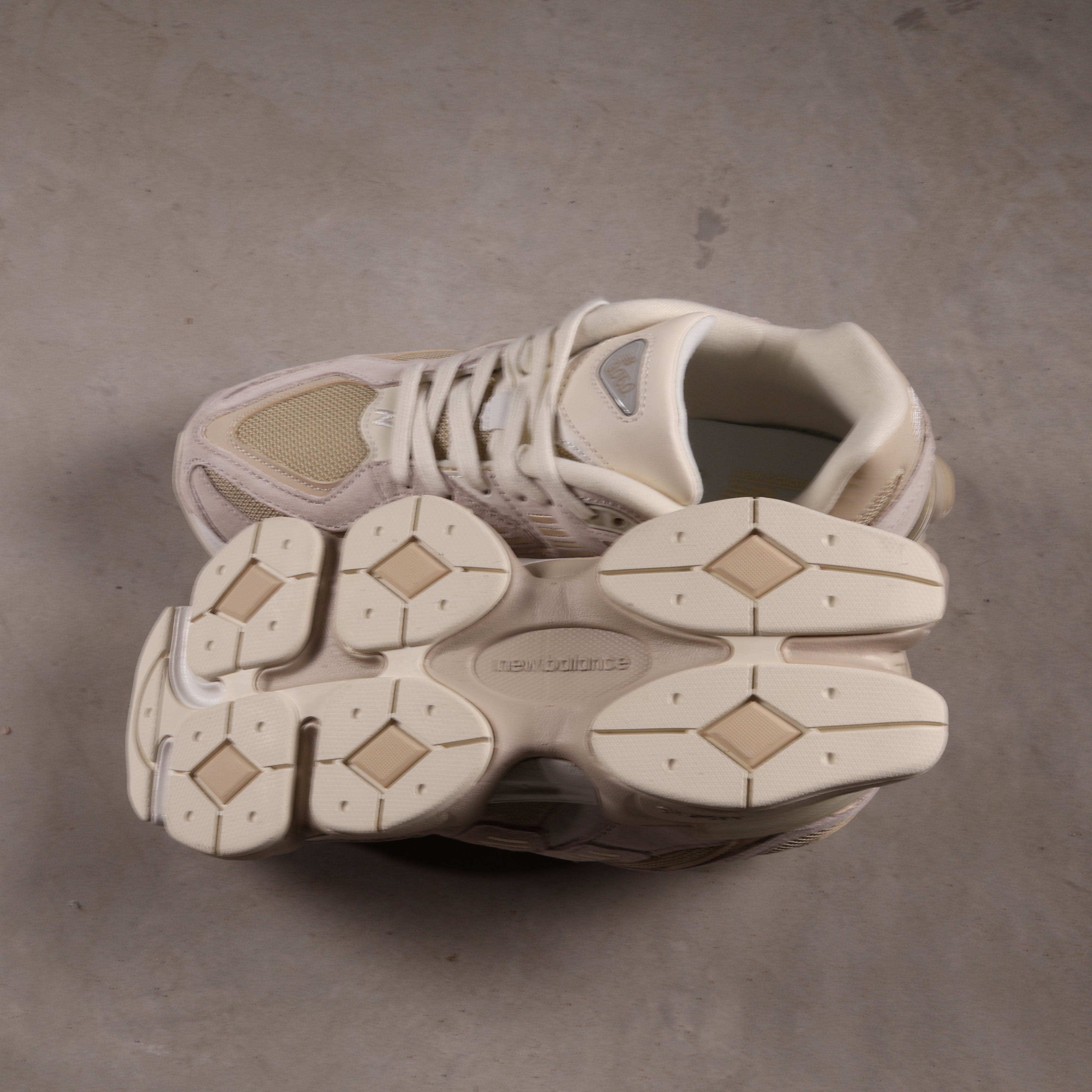 New Balance 9060 Beige