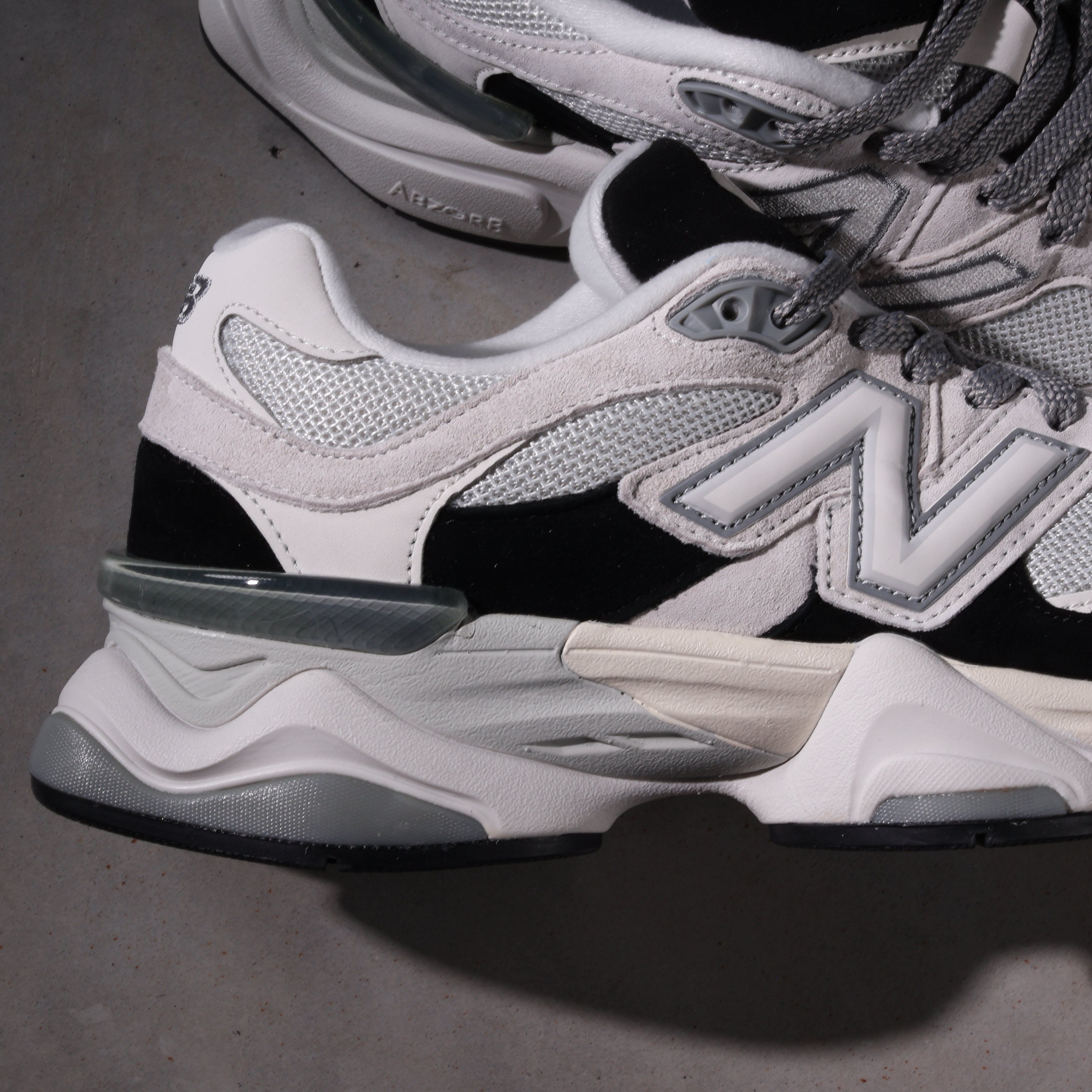 New Balance 9060 Grey Jet Black