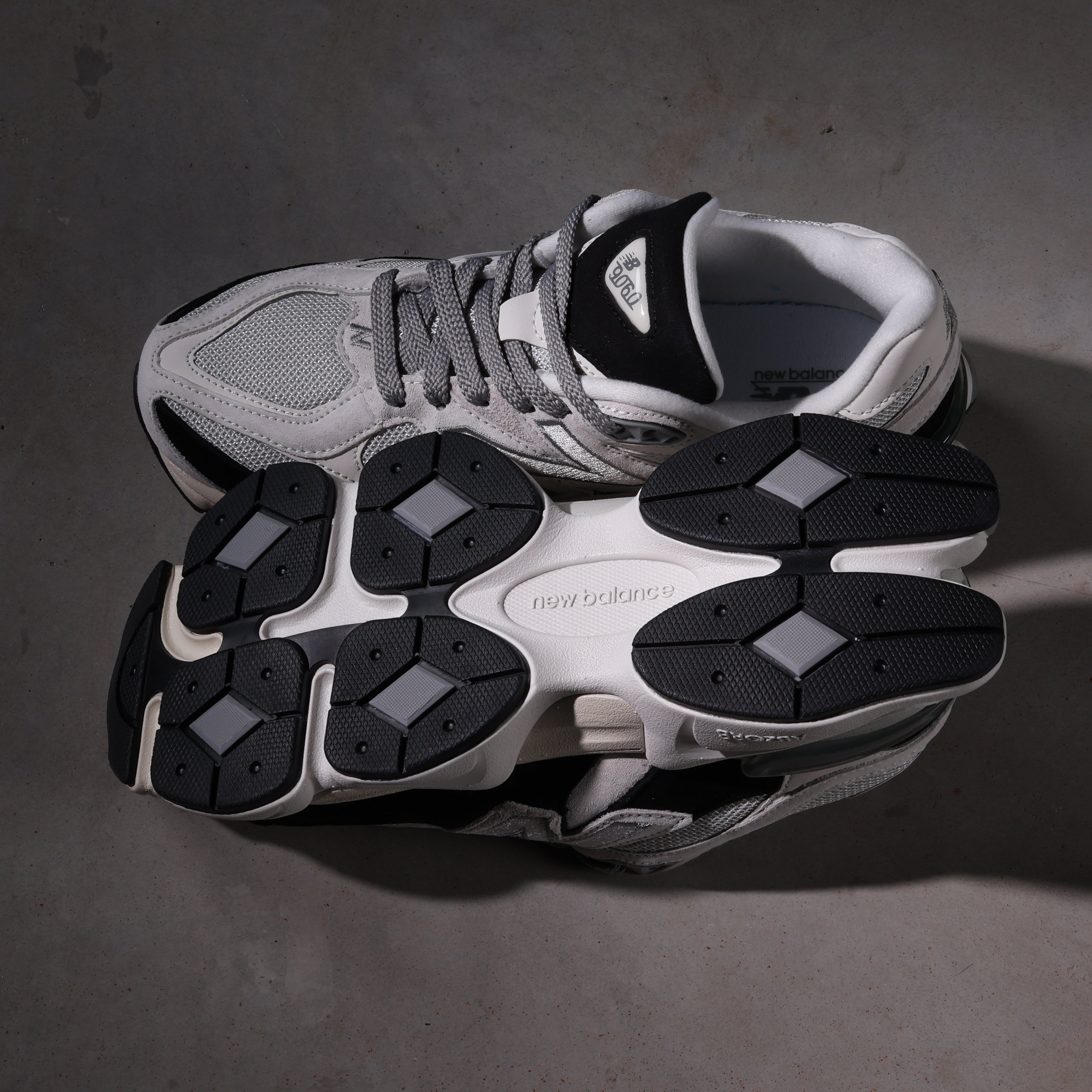 New Balance 9060 Grey Jet Black