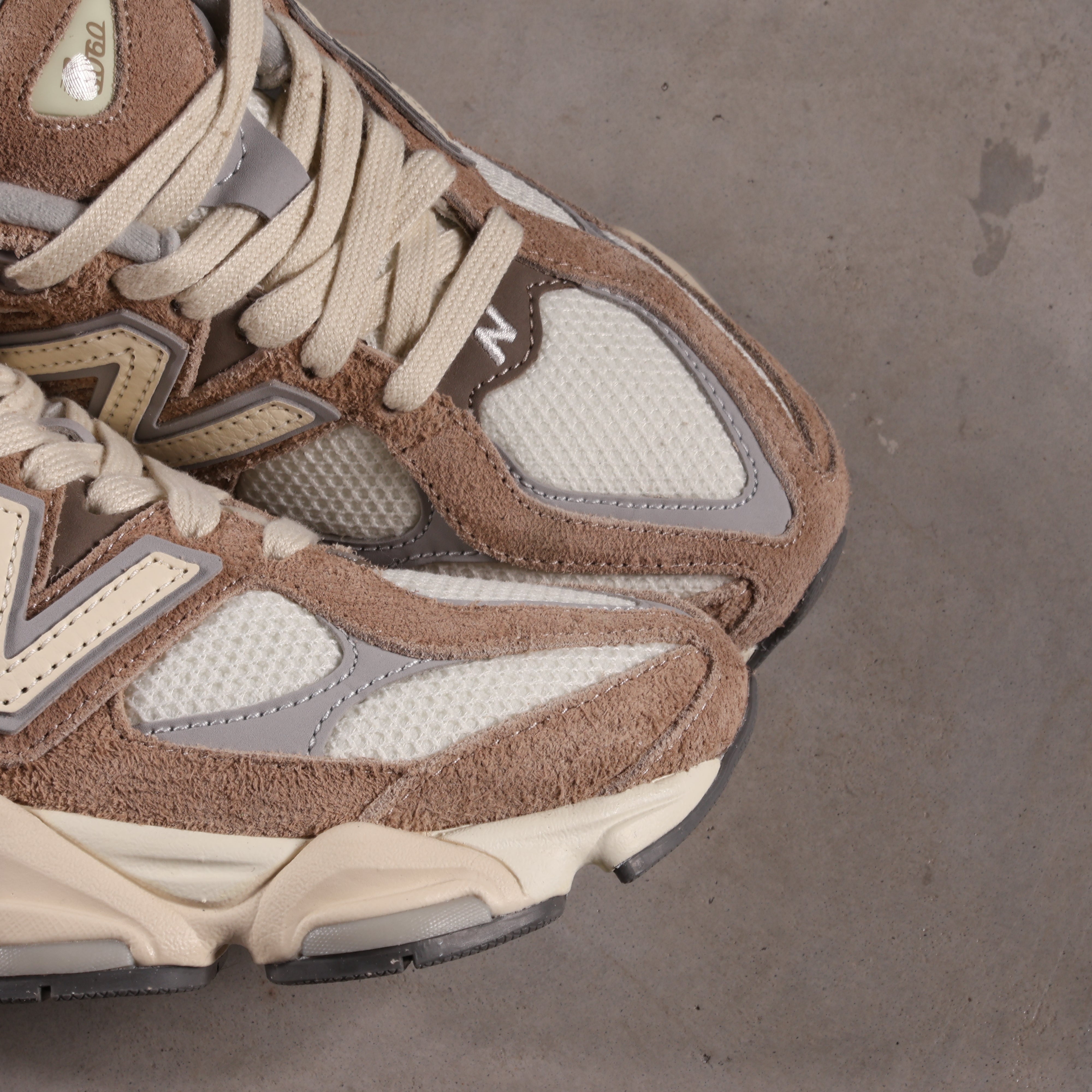 New Balance 9060 Driftwood