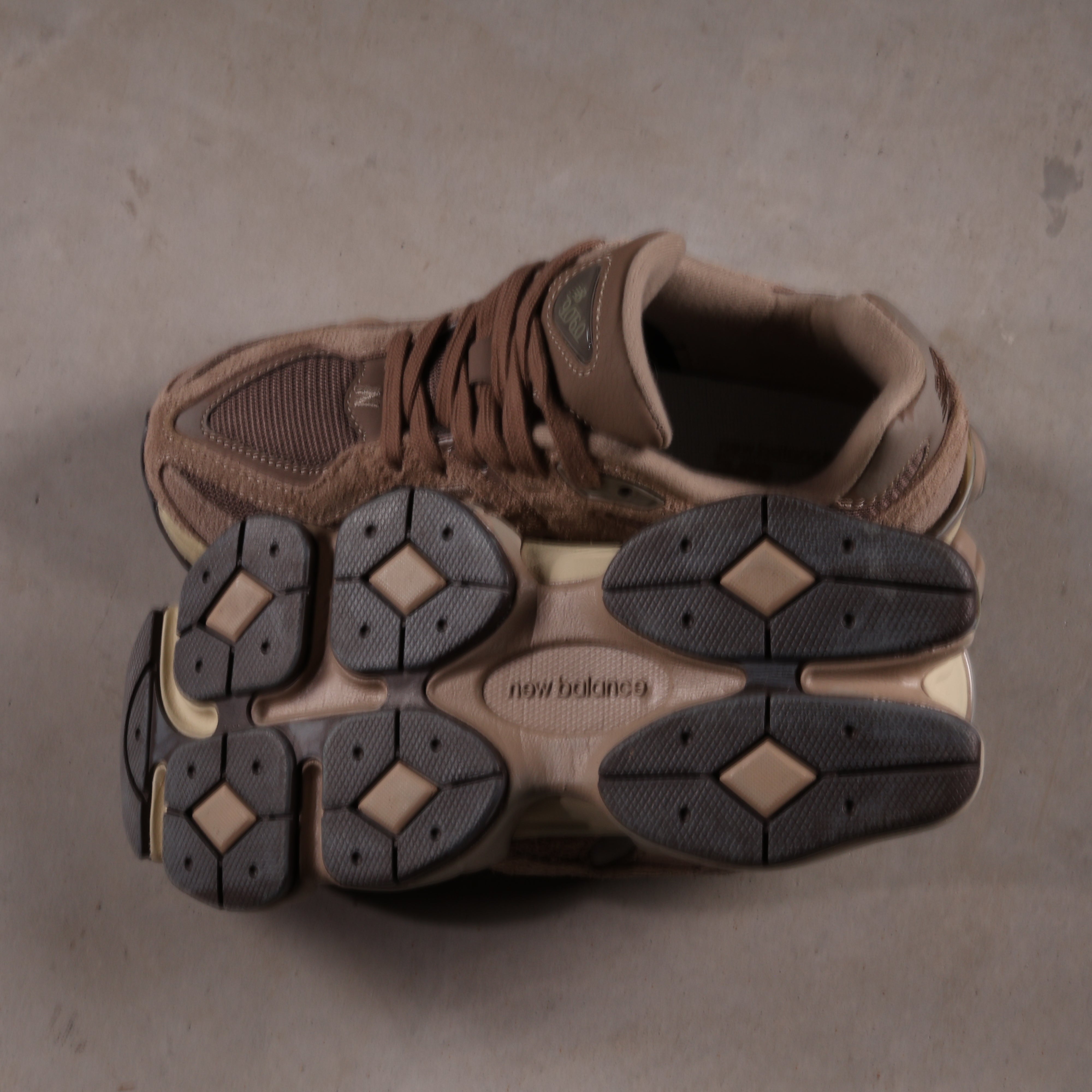 New Balance 9060 Mushroom Timberwolf