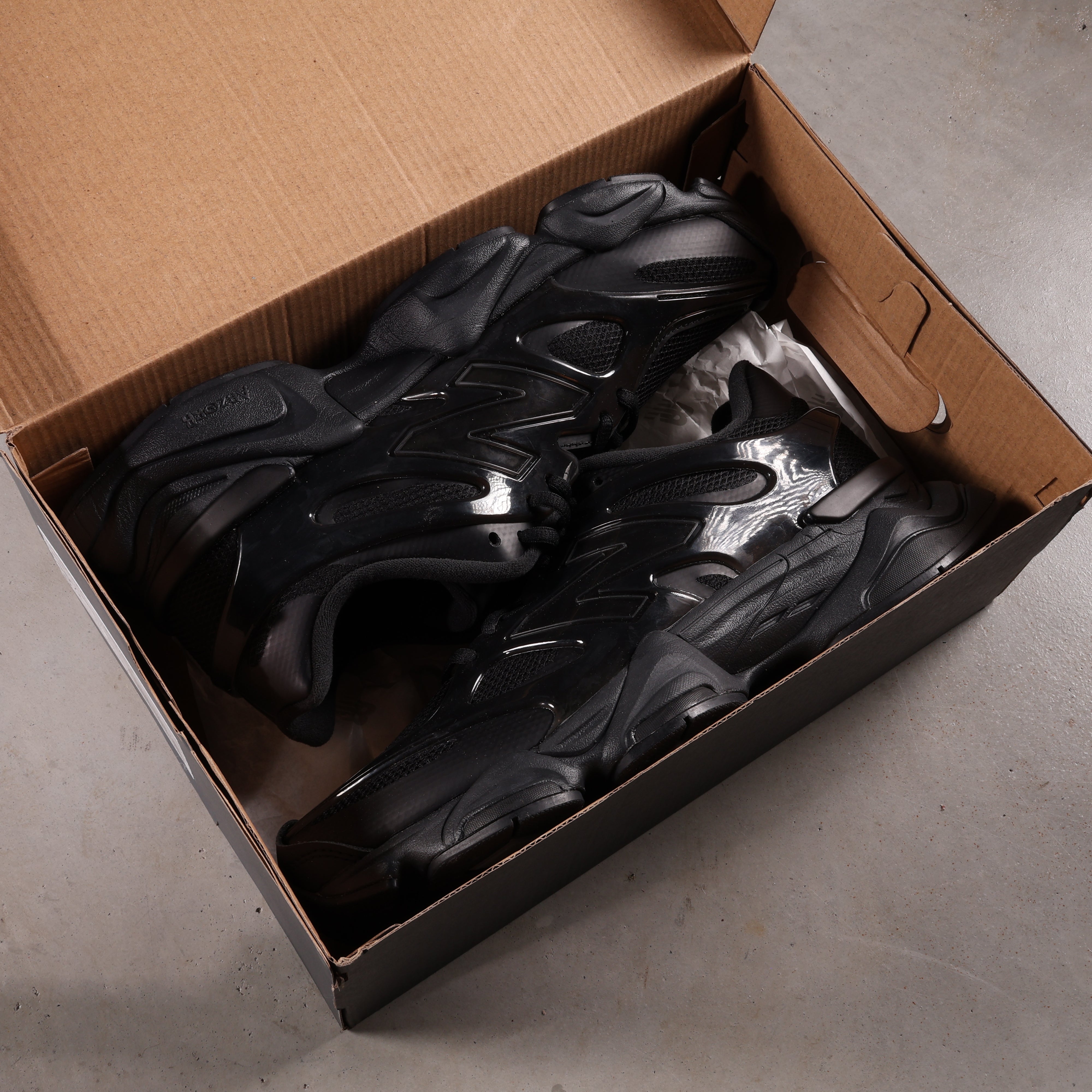 New Balance 9060 Sea Stone Black